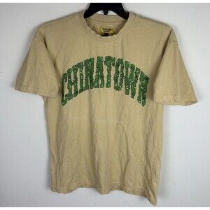 Chinatown Market Graphic T-Shirt / Size Medium /